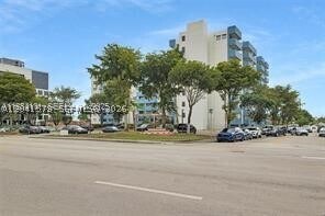Foto del edificio - 5050 NW 7th St