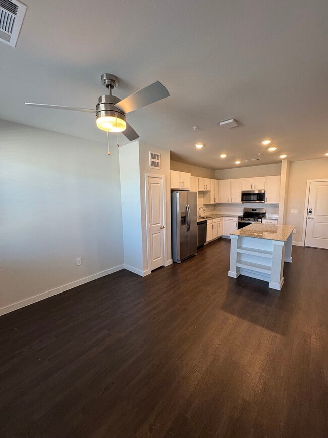 Building Photo - 455 Elevon Pkwy