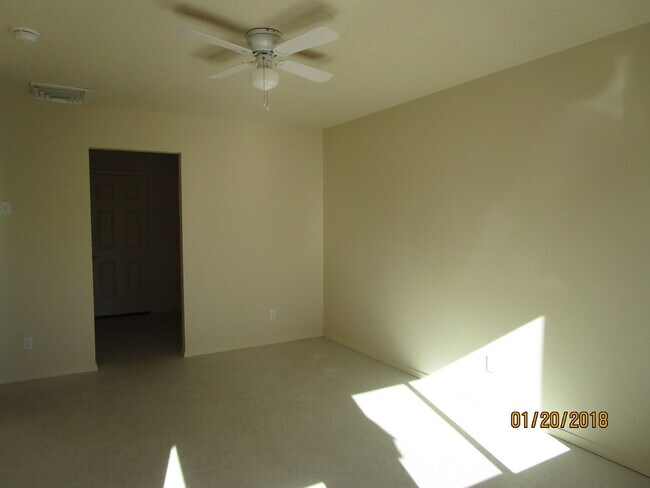 Building Photo - 1020 Madeira