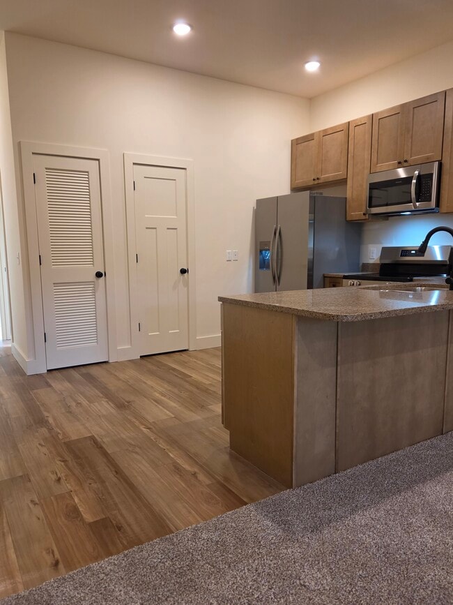 3 BR kitchen - Tranquilty at Bay Point