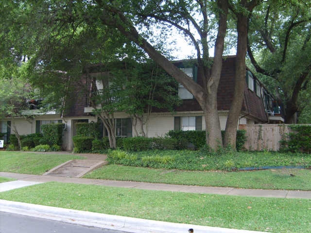  - 3911 Holland Ave