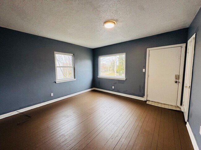 Foto del edificio - Comfort Meets Convenience: Beautiful 5-Bedroom Single-Family Home Family-Friendly