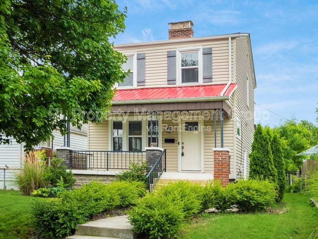 Building Photo - 669 Sheldon Ave