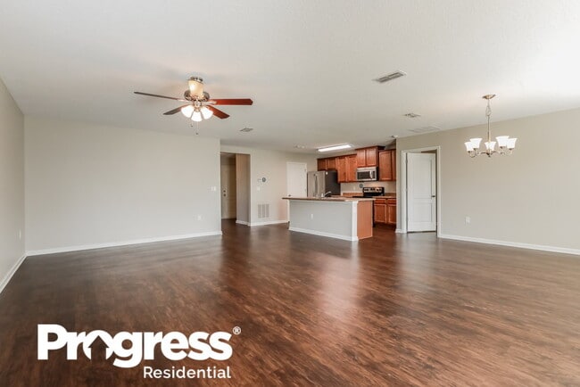 Building Photo - 3840 Falcon Crest Dr