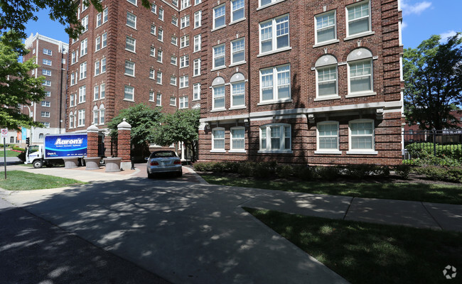 Foto del edificio - Georgian Court Apartments