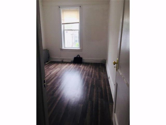 Foto del edificio - 8115-8115 5th Ave