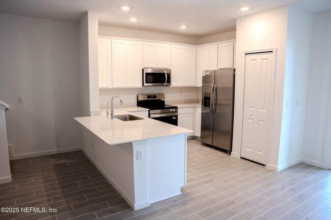 Foto del edificio - 2221 Windward Cay Ln