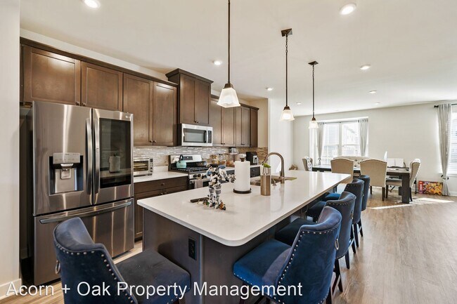 Foto del edificio - 4 br, 3.5 bath House - 1006 Channing Park ...