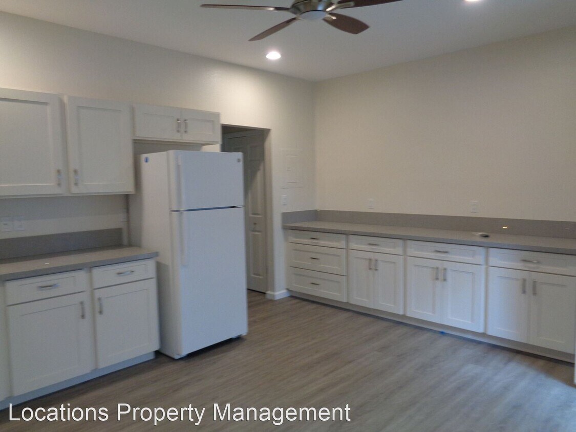 Studio, 1 bath House 2125 Liliha Street House for Rent in Honolulu