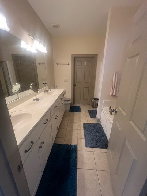 Foto del edificio - 324 Village Walk Ln