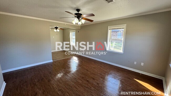 Building Photo - 101 Navy Cir