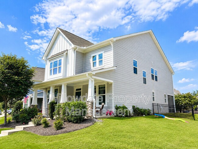 Building Photo - 208 Daisy Grove Ln