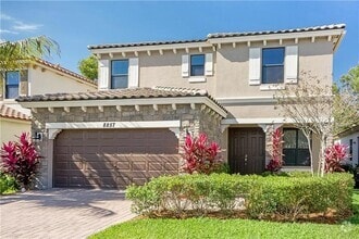 Building Photo - 8857 Willow Cove Ln