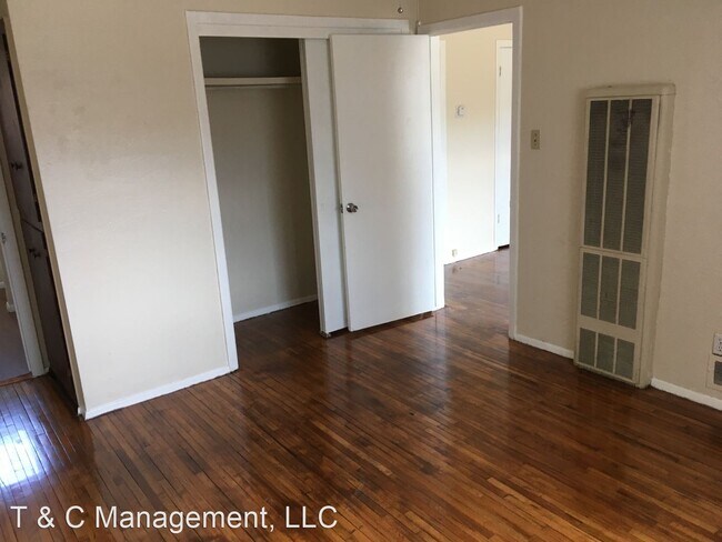 Building Photo - 1501 Hermosa Dr NE