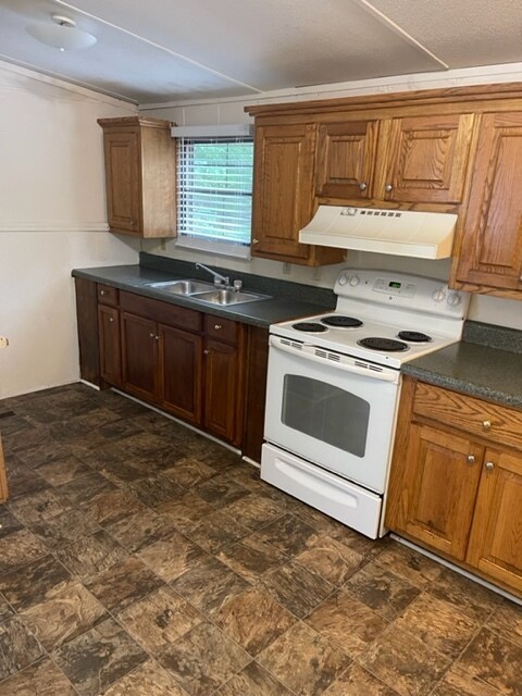 Building Photo - 505 Englewood Dr