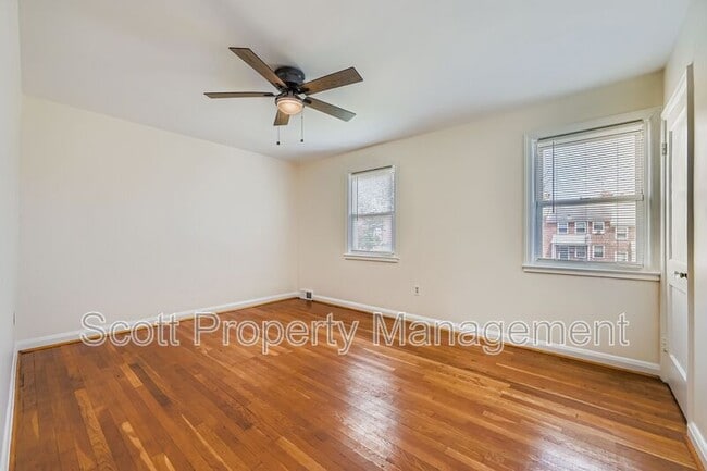 Building Photo - 1333 Cedarcroft Rd