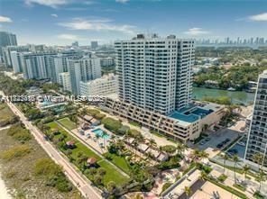 Foto del edificio - 2555 Collins Ave