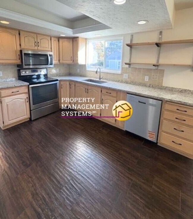 Foto del edificio - 5 Bedroom Home in Draper!