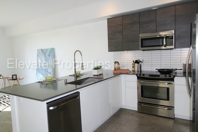 Building Photo - 4021 8th Ave
