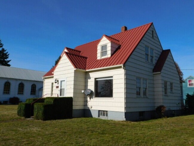 Foto del edificio - 4Bd/1Ba Two Story House - Available to View!