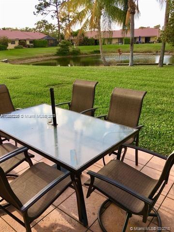 Foto del edificio - 6838 Bridlewood Ct