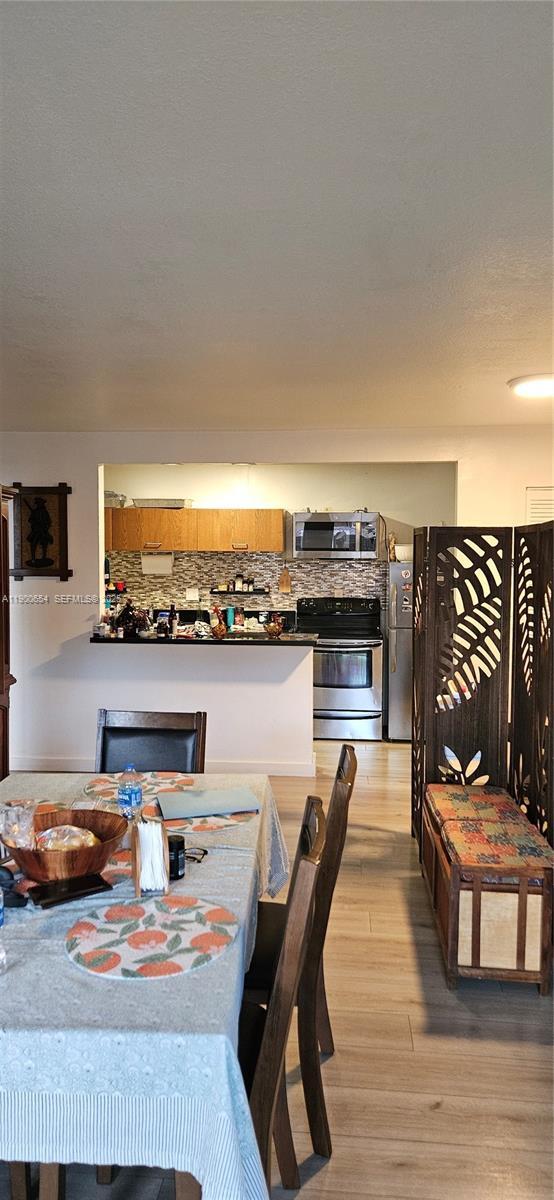 Foto del edificio - 4360 NW 79th Ave