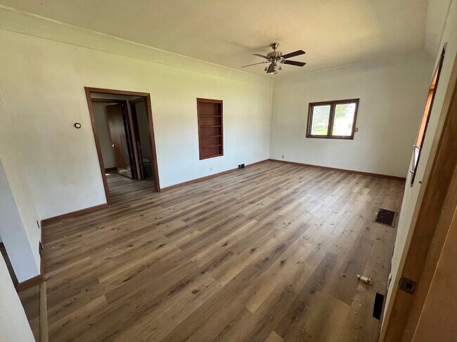Foto del edificio - 319 5th St E