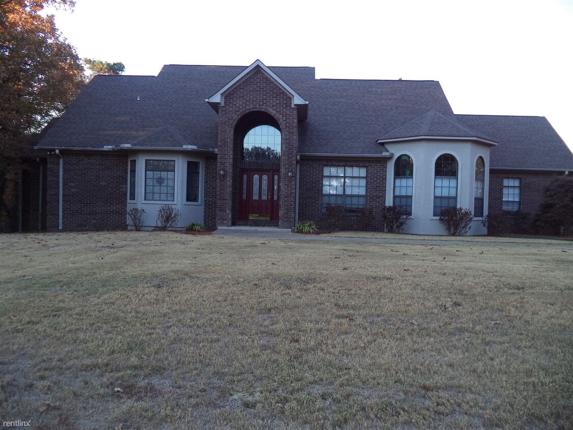 Primary Photo - 4 br, 2.5 bath House - 2224 Marion Anderson