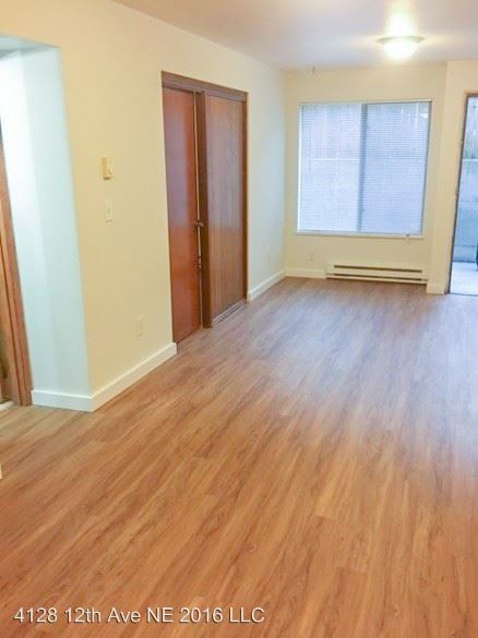 Foto del edificio - 4128 12th Ave NE