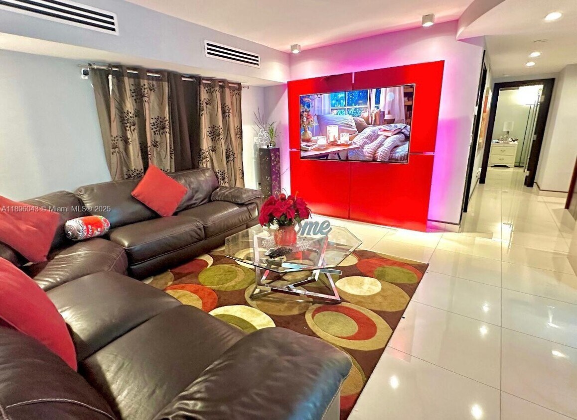 Primary Photo - 18880 NW 57th Ave