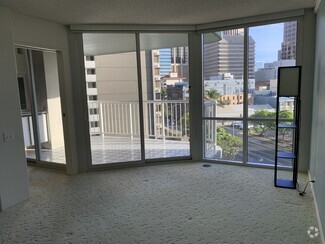 Building Photo - 1212 Nuuanu Ave