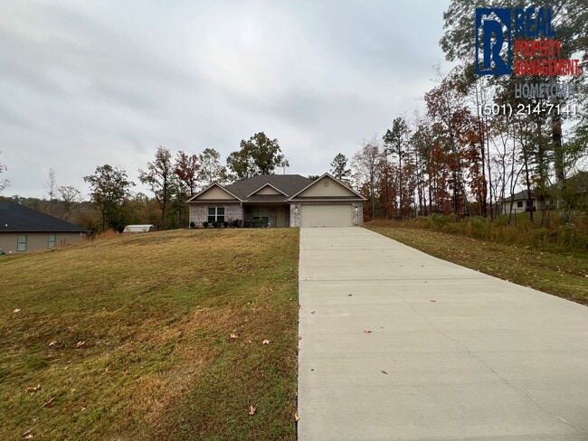 Building Photo - 527 Reuben Dr