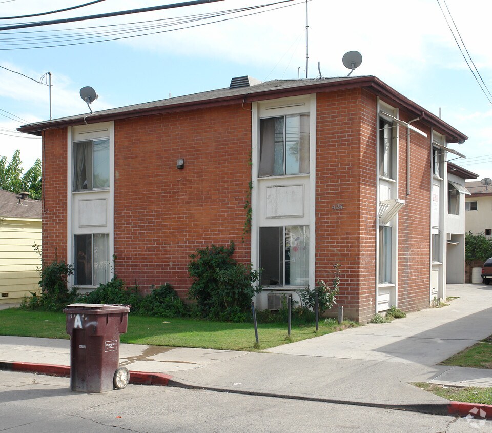 Primary Photo - 424 W Washington Ave
