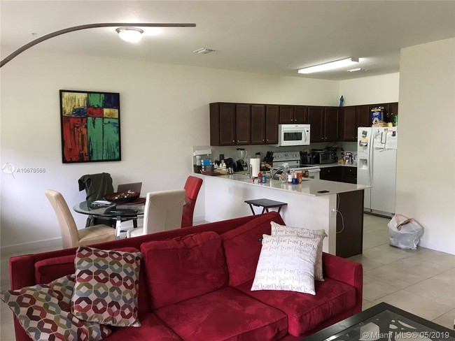 Foto del edificio - 290 NW 109th Ave