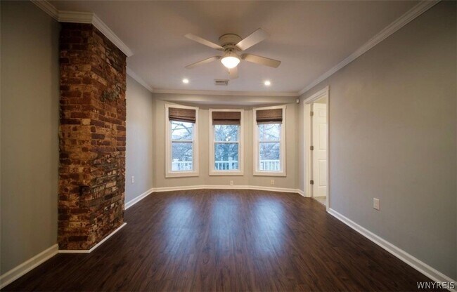 Foto del edificio - 497 West Ave