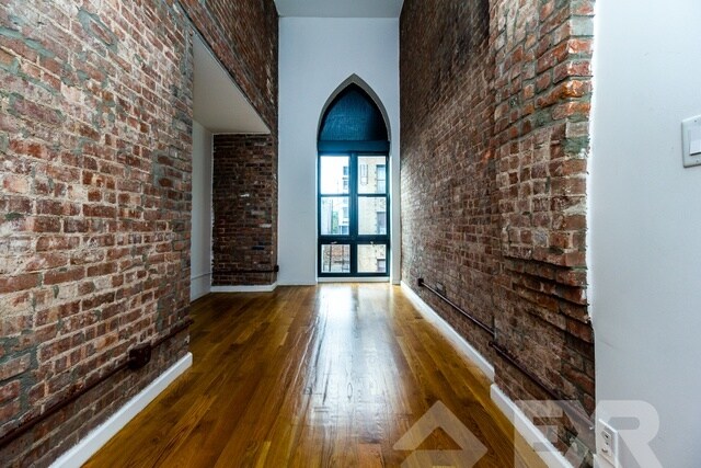 Building Photo - 618 Bushwick Ave
