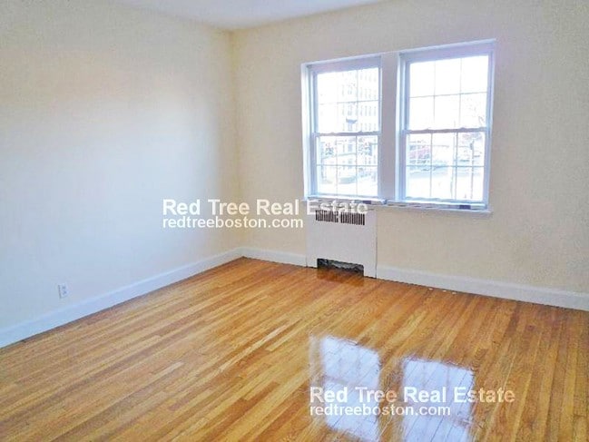 Foto del edificio - 1129 Beacon St
