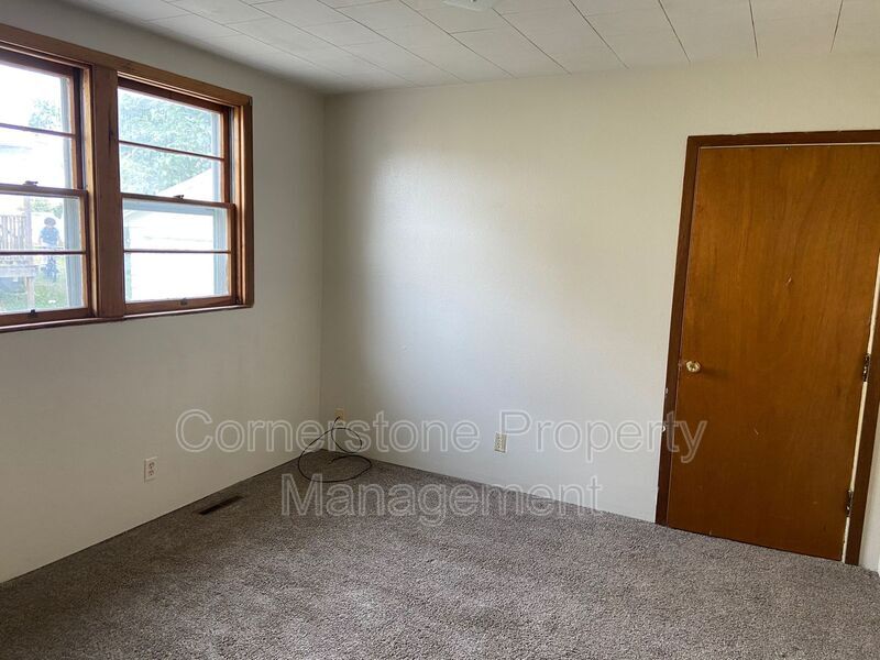 Foto del edificio - 919 3rd Ave N