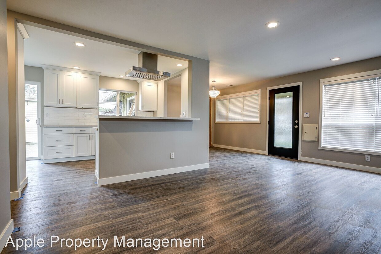 Primary Photo - 4 br, 2 bath House - 7513 28th Ave SW
