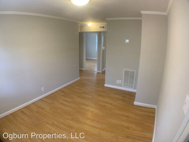 Foto del edificio - 847-847 W 6th St
