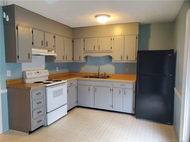Foto del edificio - 3264 Glenmore Dr