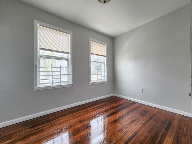 Building Photo - 117 Townsend St