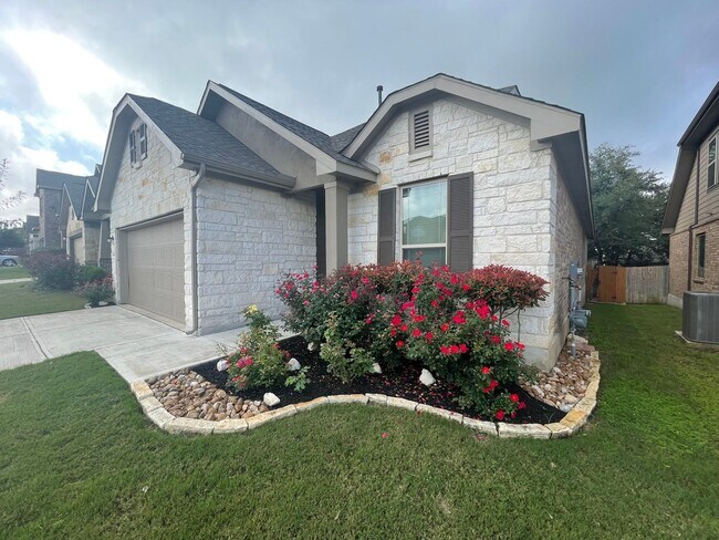 Building Photo - LOVELY 4 BEDROOM HOME NEAR TPC - EASY ACCE...