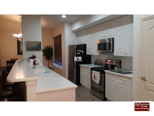 Building Photo - 13020 Sandy Key Bend