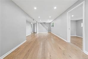 Building Photo - 64 Curwood Ct