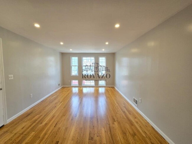 Building Photo - 542 S 20th St