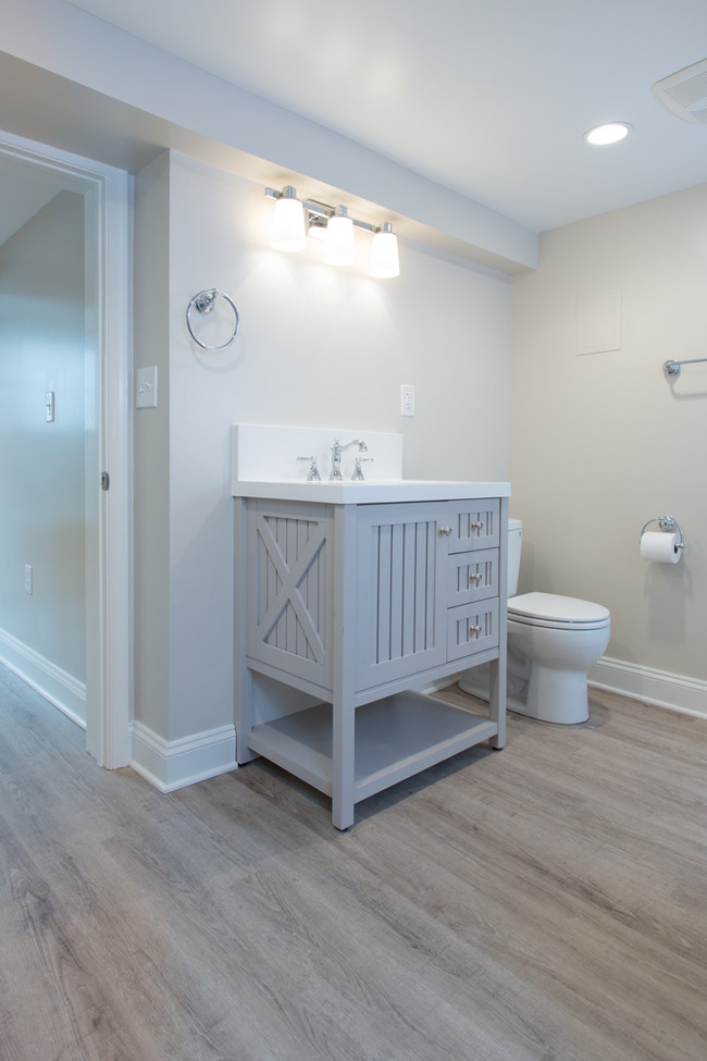 Bathroom - 4220 Jenifer St NW