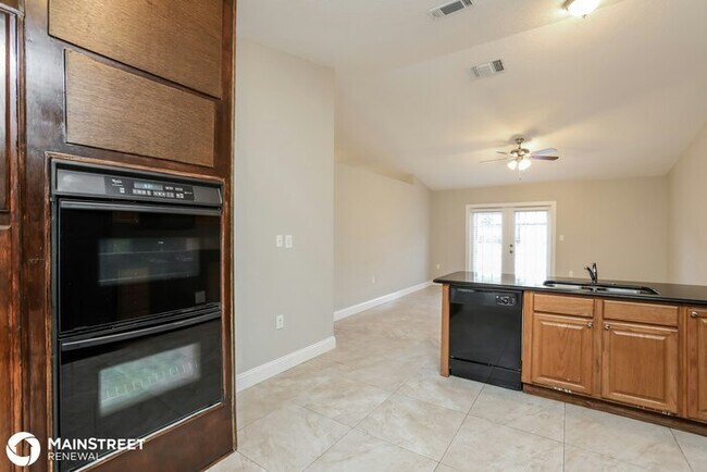 Building Photo - 5025 Water Wheel Ct