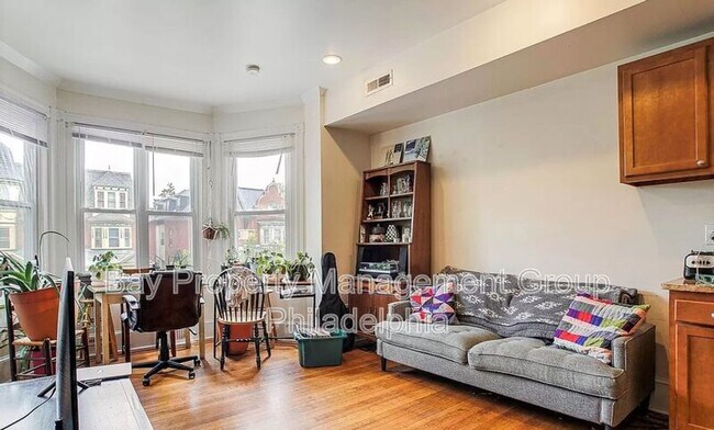 Foto del edificio - 4920 Cedar Ave