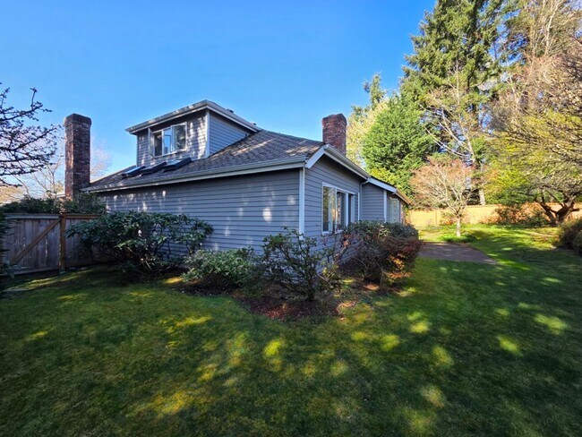 Foto del edificio - 4Bd/2.5Ba Bellevue House